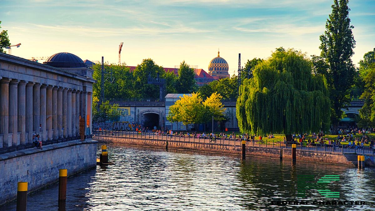 Body of Missing Mexican Woman Found in Berlin Canal, Autopsy to Determine Cause of Death
