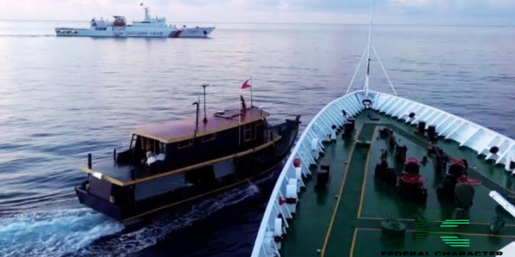 Philippine Mobilizes Vessels to Confront Growing Chinese Presence in South China Sea