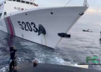 Philippine and Chinese Vessels Clash in Disputed South China Sea Waters