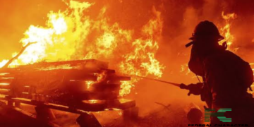 South Africa: 300 Firefighters Wage War Against Wild Fire, Close to Navy Base