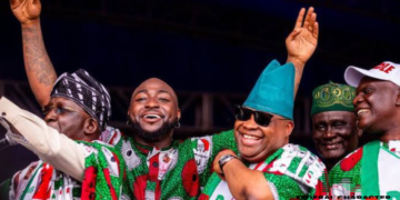Osun’s Dancing Governor Throws Hat in the Ring for President