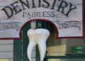 Bleeding Gums? 5 Signs You Might Have Gingivitis
