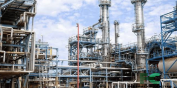 Big News! Nigeria’s Giant Refinery Starts Selling Fuel Abroad!