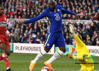 Chelsea squeak through to FA Cup semis in dramatic finish