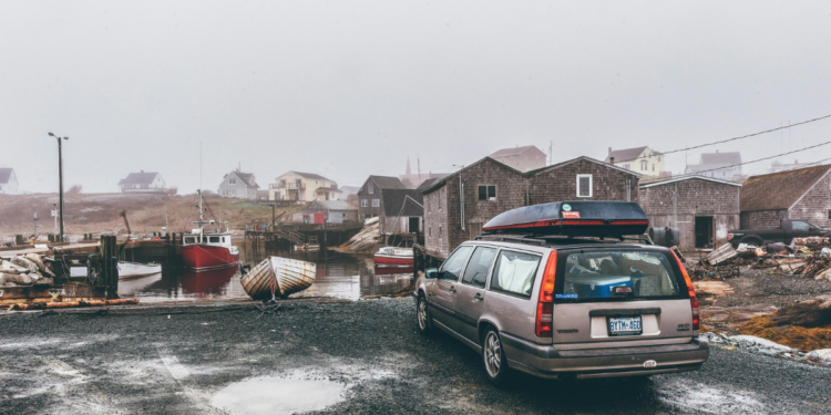 Ural River Floods Submerge Homes in Russia’s Orenburg