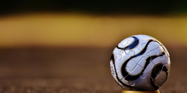 Chelsea’s Dominant Display Marred by Penalty Drama Involving Nicolas Jackson and Noni Madueke