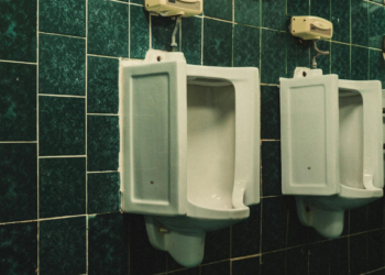 Is Infrequent Urination A Sign Of Kidney Damage?