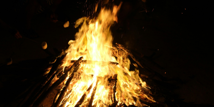 Pakistan Suicide Bombing: Five Japanese Escape Unharmed