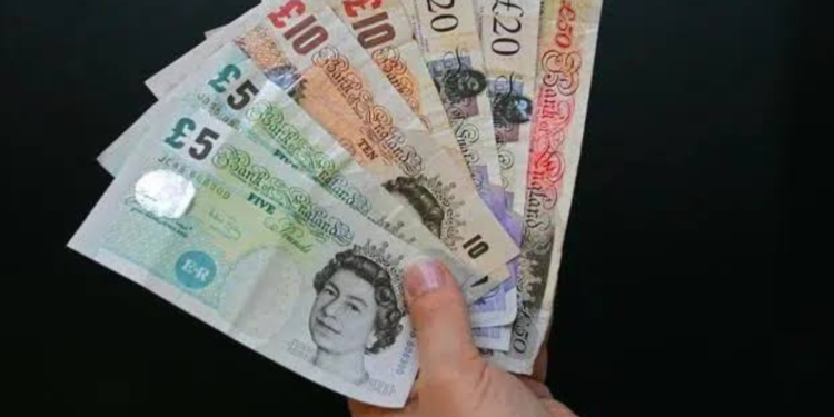 Dollar, Euro and Pounds To Naira Exchange Rate For Today, April 8 2024