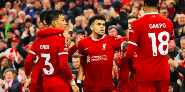 City Soar to Summit with Commanding Victory Over Luton: Top of the Premier League