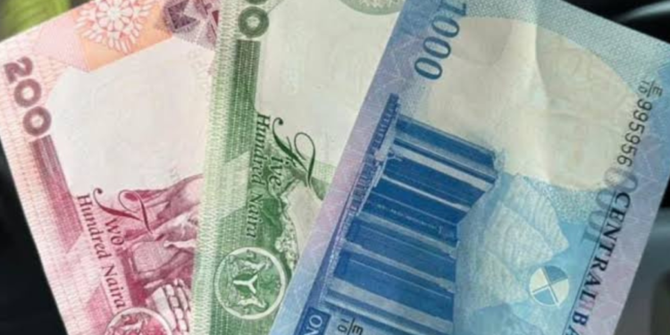 Dollar, Euro and Pounds To Naira Exchange Rate For Today, April 14 2024