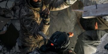 Magnitude 6.5 Earthquake Strikes Japan’s Bonin Islands