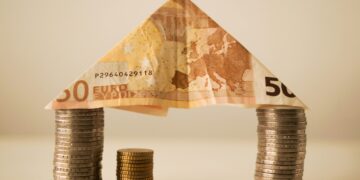 Woes of Capitalism: Sub Standardization