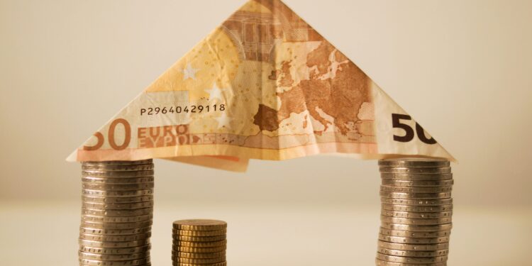 Woes of Capitalism: Sub Standardization