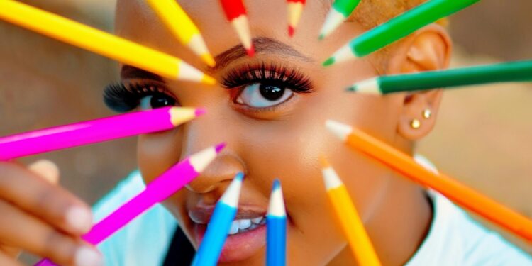 Ultimate Lash Debate: Should You Choose False Lashes or Extensions?