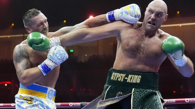 Usyk Defeats Fury to Become Undisputed Heavyweight Champion
