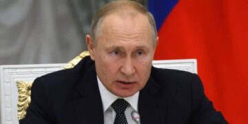 Putin Strengthens Eastern Alliances Amid Western Sanctions