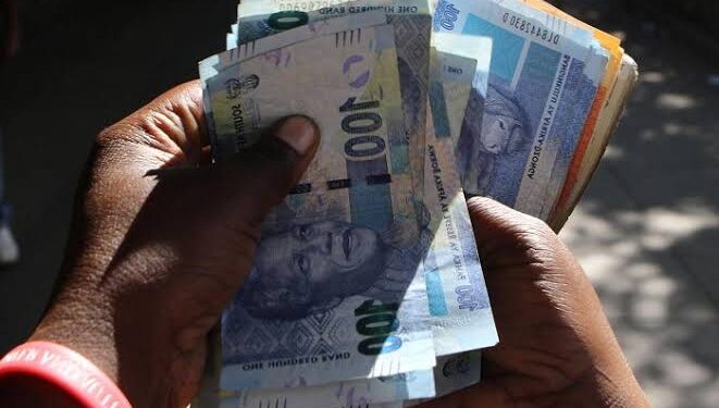 SARB Maintains Rates, Inflation Seen Stabilizing in 2025