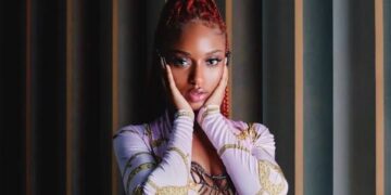 ‘You’re Poised to Take Over Both Sides of The Industry’ – Rihanna Declares to Ayra Starr