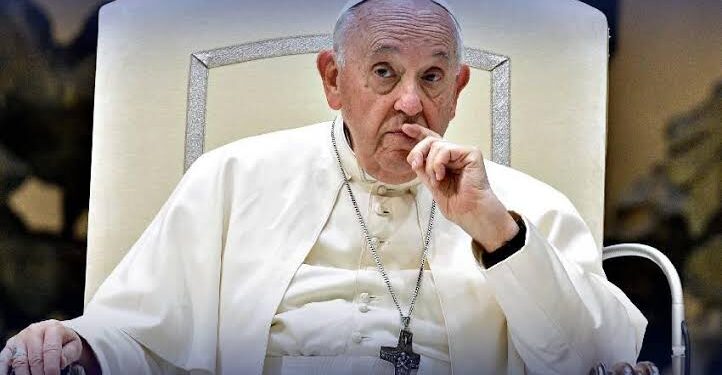 Pope Francis Apologizes for Alleged Gay Slur