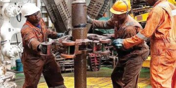 Nigeria’s Oil Production Nears 1.7 Million Barrels Per Day