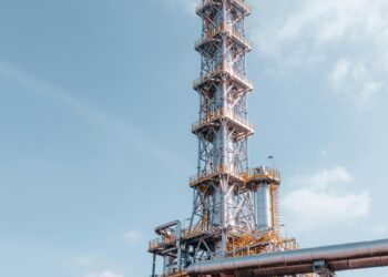 Oil Prices Slide on Fed Rate Hike Concerns