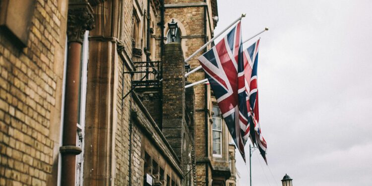 UK’s Divergent Stance on Ongoing Weapon Ban Against Israel