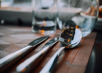 Can You Tell Knives Apart? Here Are 5 Table Knives And Their Uses