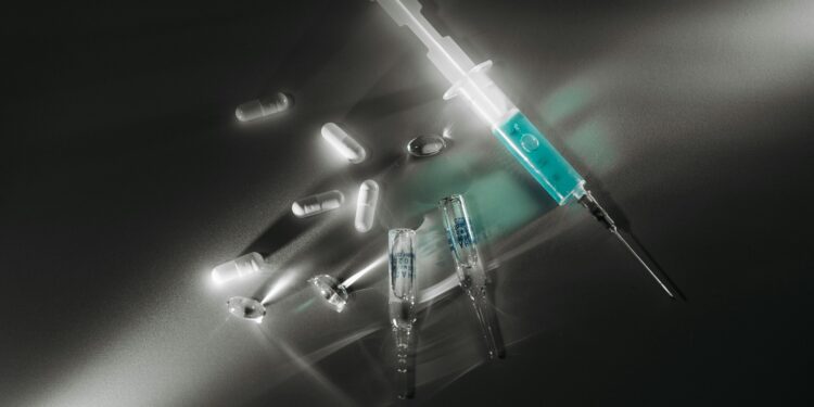 Pharmacists Clash with Minister Over Syringe Import Ban: A Brewing Controversy