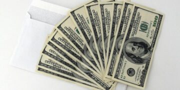 Dollar, Euro and Pounds To Naira Exchange Rate For Today, May 25 2024