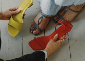 Walk This Way: 5 Must-Have Shoes for the Ultimate Style Maven