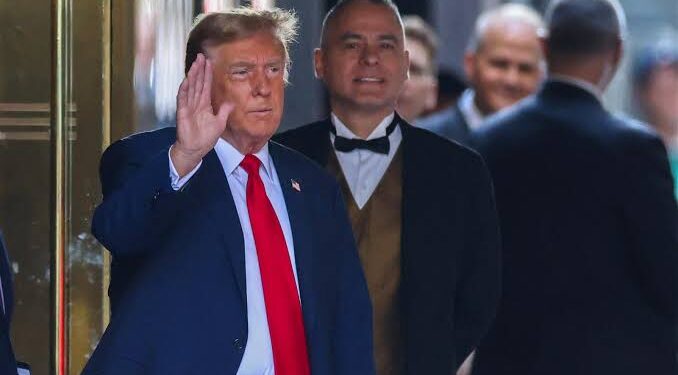 Trump Courts Conservatives and Black Voters