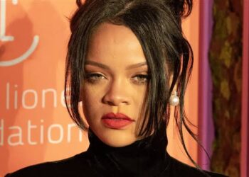 Rihanna Shocks Fans Worldwide with Epic Music Comeback Announcement