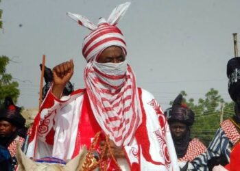 Kano’s Royal Rift: Emirs Lead Eid Prayers Amidst Ban Dispute