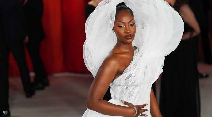 My Outfit did not Disturb attendees at the 2023 Oscars, Tems says