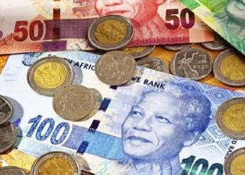 Rand Slips Amid Cabinet Speculation