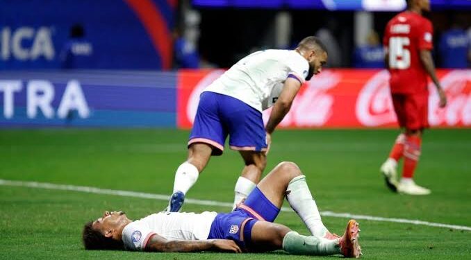 USA Falls to Panama in Dramatic 2-1 Clash Amid Controversy and Early Red Card