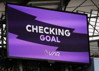 Premier League Clubs Vote Overwhelmingly to Retain VAR Despite Controversy