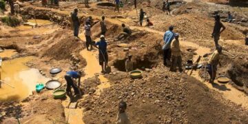 Niger Mine Collapse: Death Toll Reaches 20, 14 Still Trapped