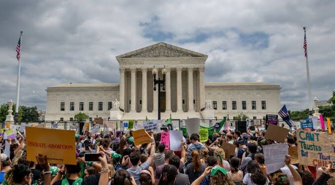 US Supreme Court Overturns Abortion Pill Restrictions