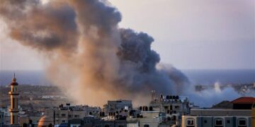 Israeli Forces Intensify Invasion of Rafah, Pounding Central Gaza Camps