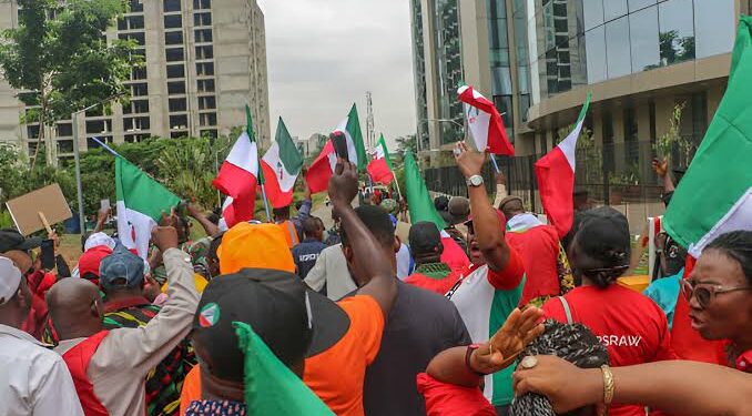 Nationwide Strike Paralyzes Economy, Prompts Emergency Government Meeting