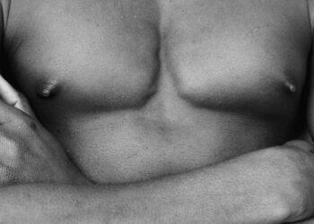 Are You Struggling with Man Boobs? Here Are 5 Proven Ways to Get Rid of It
