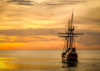 Controversy Erupts as Canadian Patrol Ship Docks in Havana Amid Russian Naval Presence