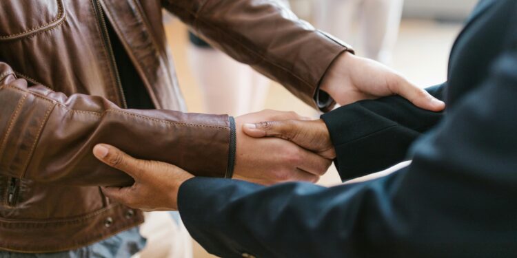 Investors Cautious of Market Correction May Miss Significant Opportunities, Warns Shah Gilani