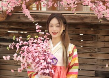 Discover K-Drama Beauty: Must-Try Korean Makeup Hacks