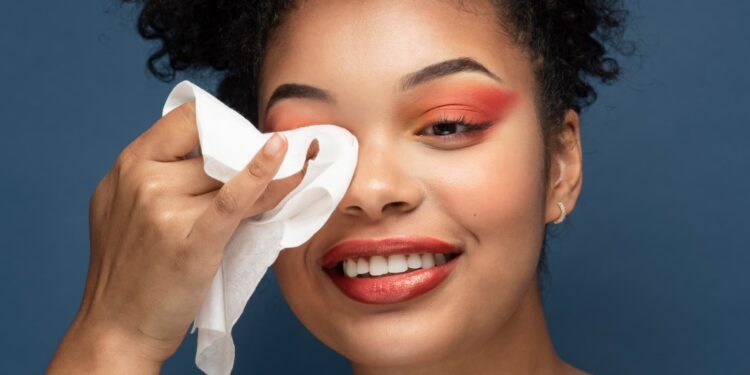 Efficient Makeup Removal Techniques for Glowing Skin