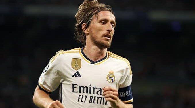 Luka Modric Signs One-Year Extension with Real Madrid, Staying Until 2025