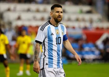 Carlton Cole Criticizes Lionel Messi for Silence Over Racist Chants by Argentina Teammates