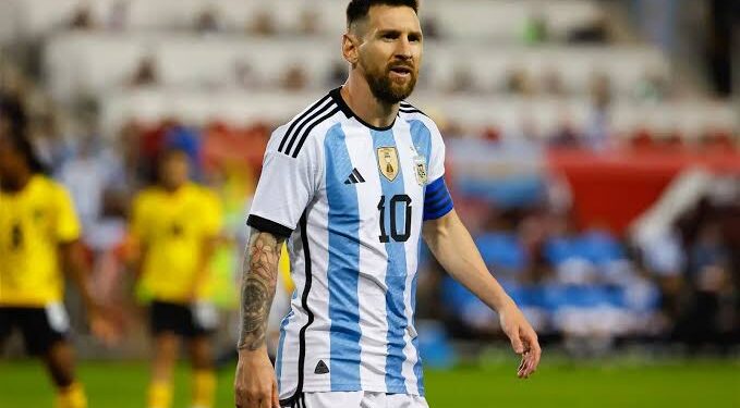 Carlton Cole Criticizes Lionel Messi for Silence Over Racist Chants by Argentina Teammates